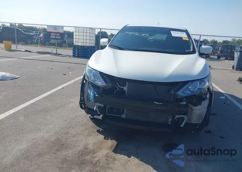 2017 Nissan Rogue Sport S z USA, uszkodzony, nr VIN JN1BJ1CR8HW110120